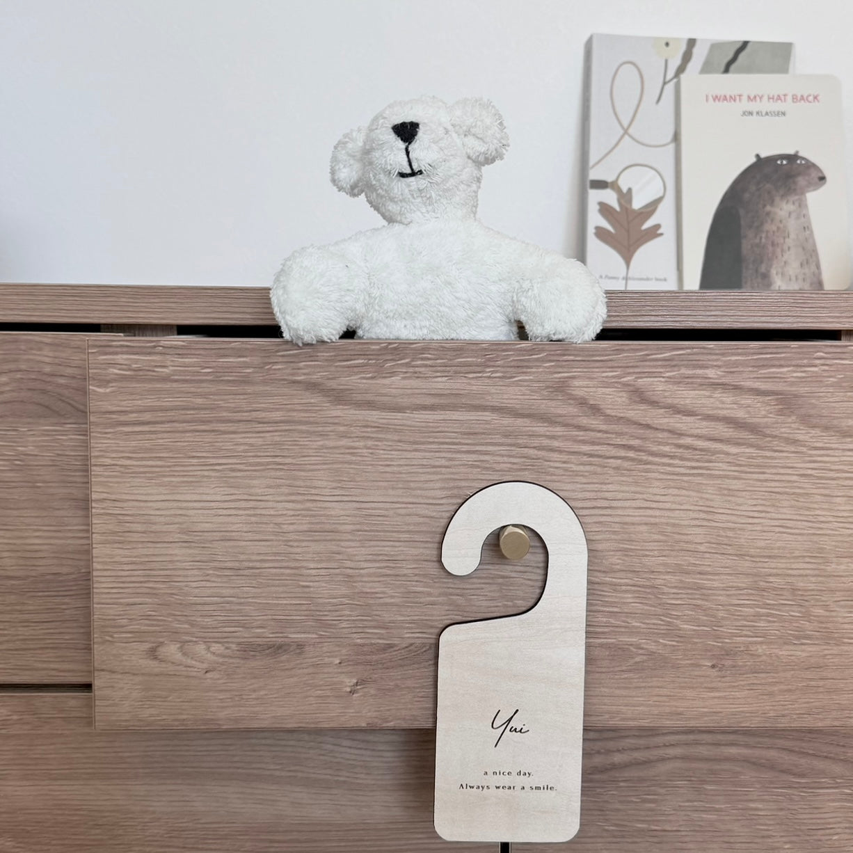 hanger / door tag
