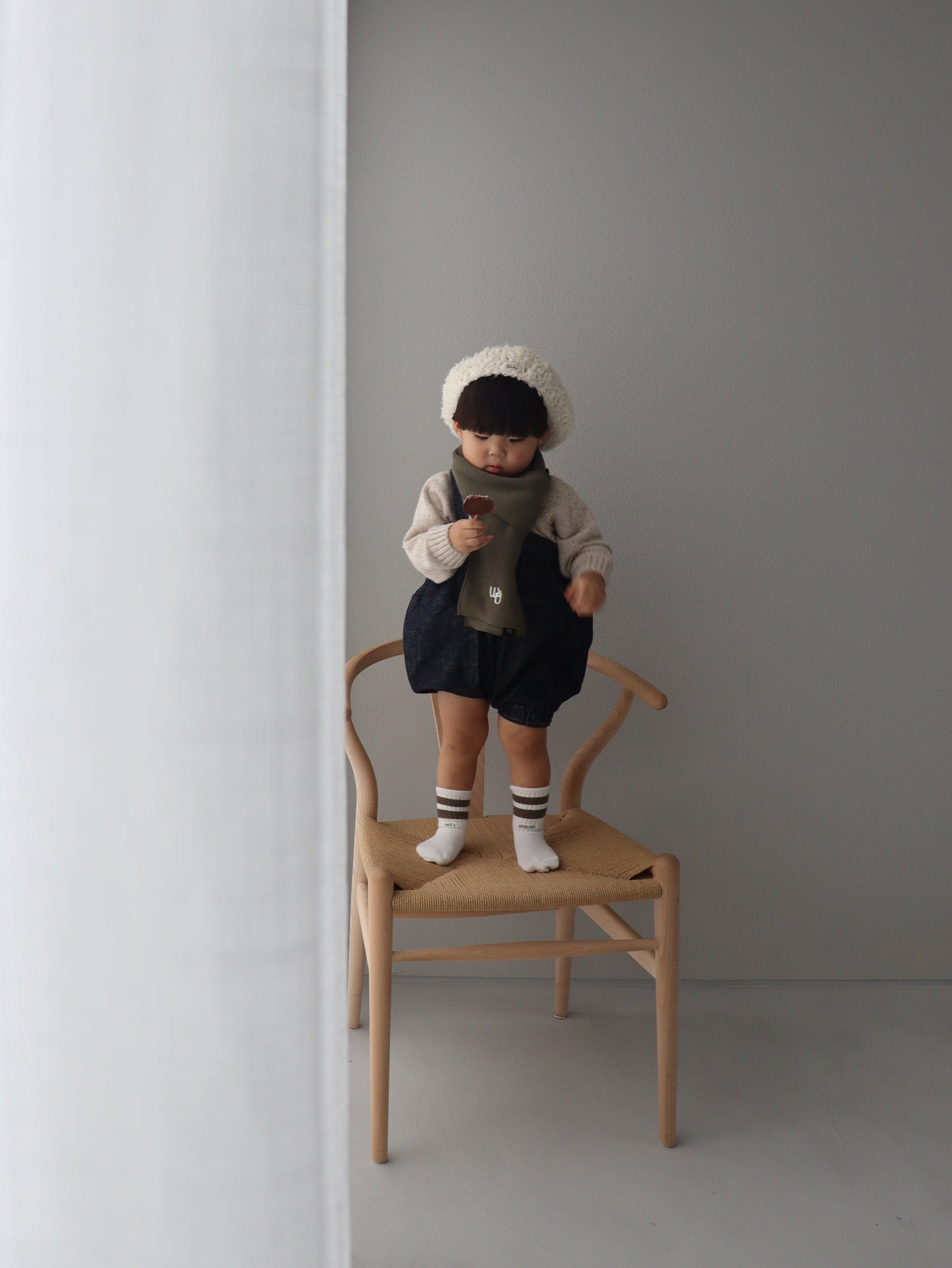 wouldu muffler / khaki