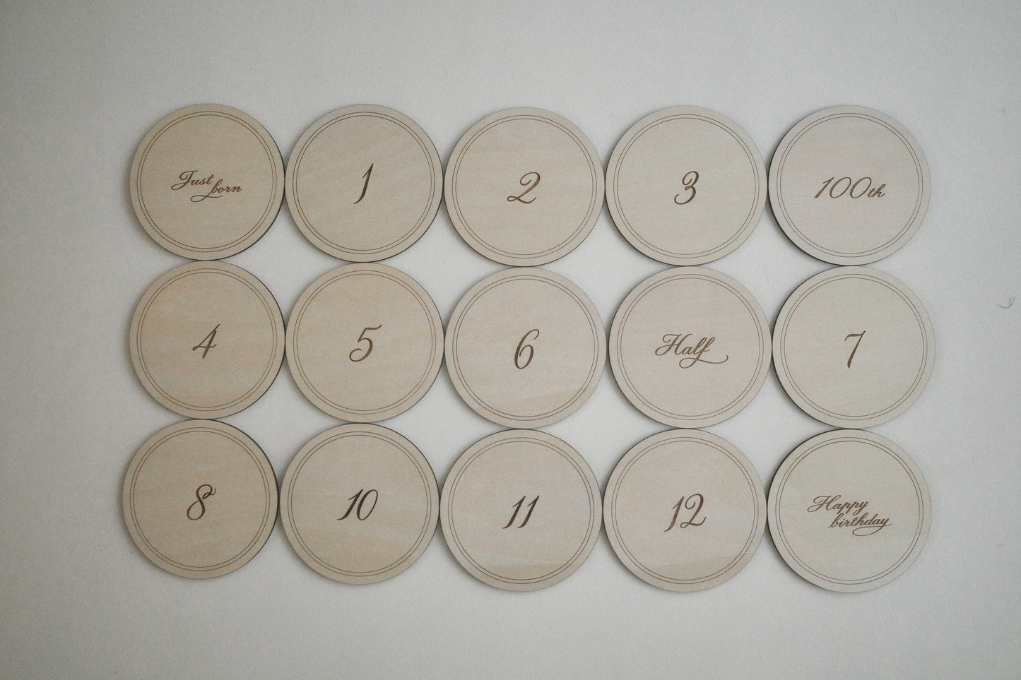 wooden monthly plate - classic -
