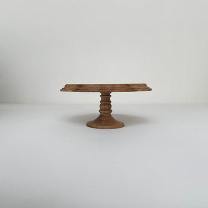 cake stand