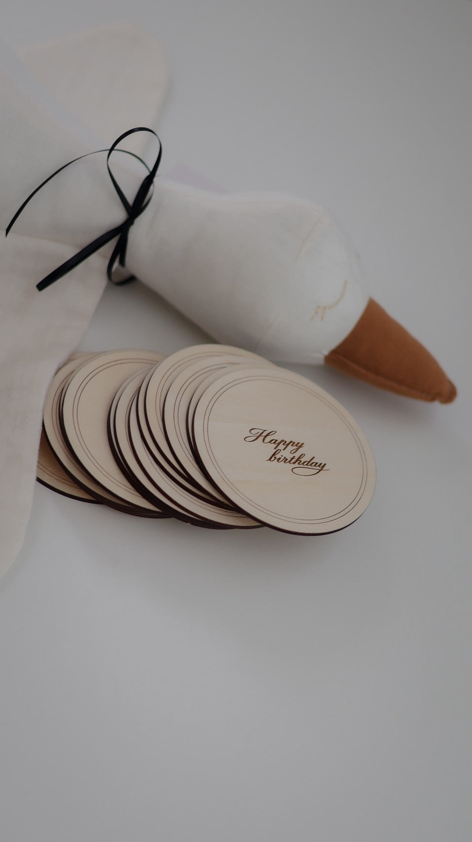 wooden monthly plate - classic -