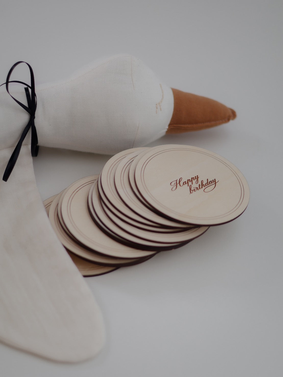 wooden monthly plate - classic -